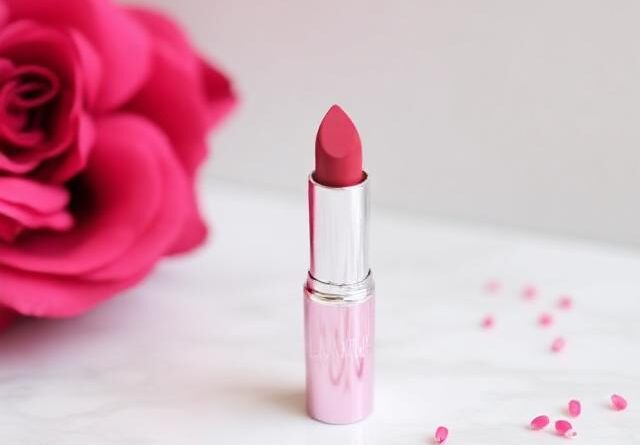 lakme-absolute-lipstick-wine-flair-20